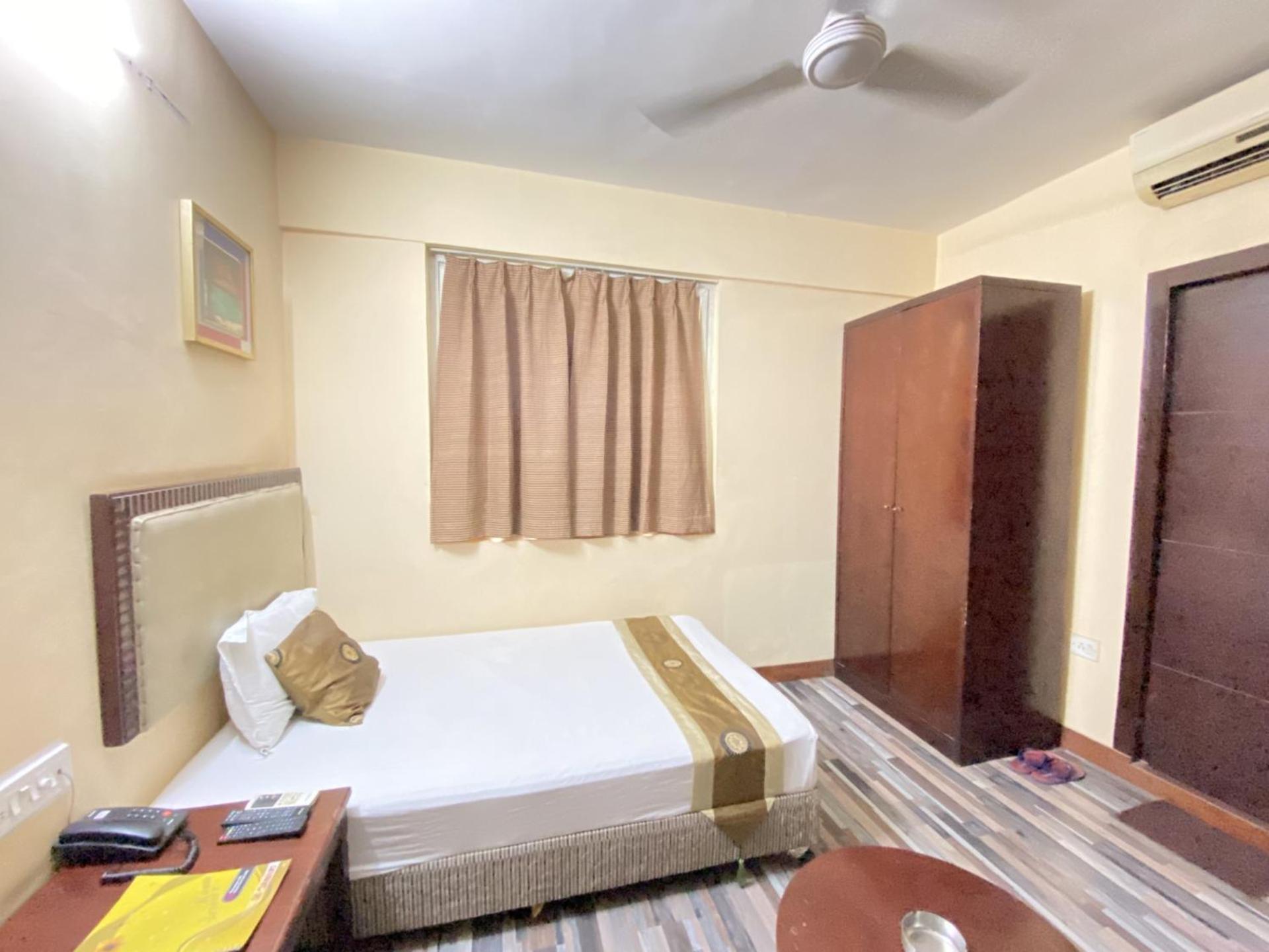 Astoria Hotel Kolkata Eksteriør bilde