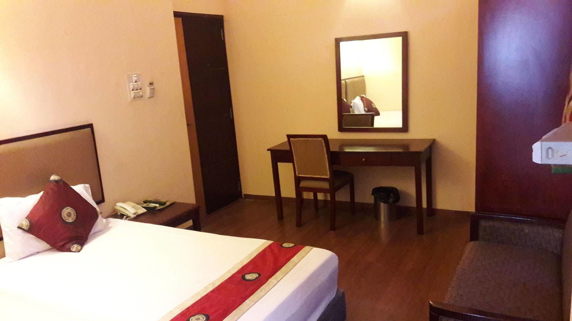 Astoria Hotel Kolkata Eksteriør bilde