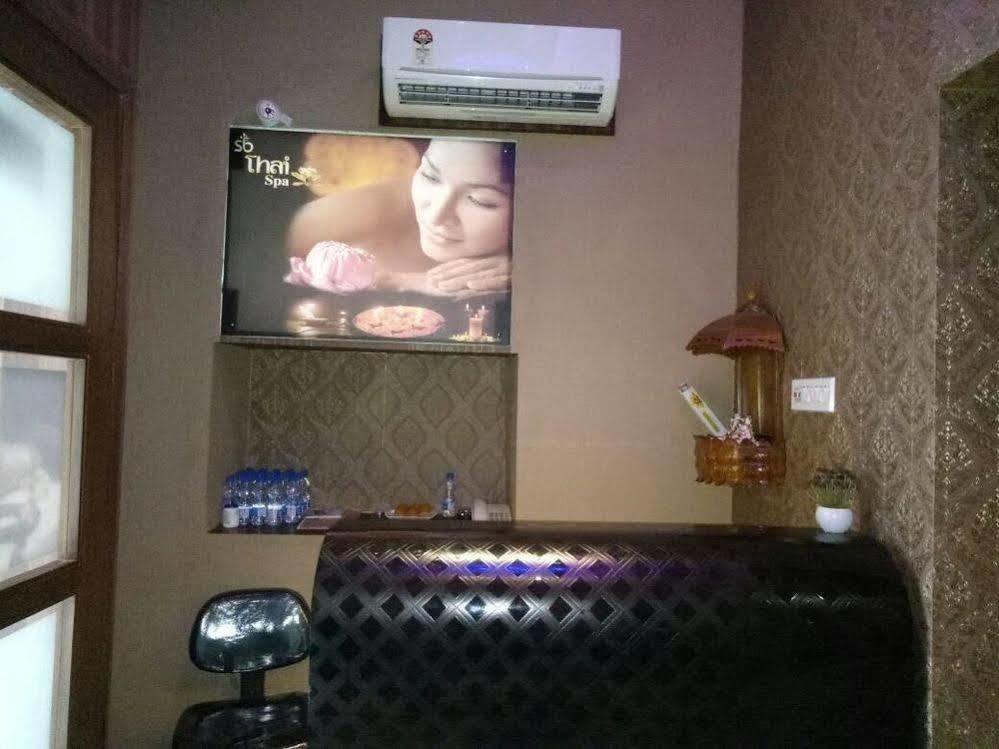 Astoria Hotel Kolkata Eksteriør bilde