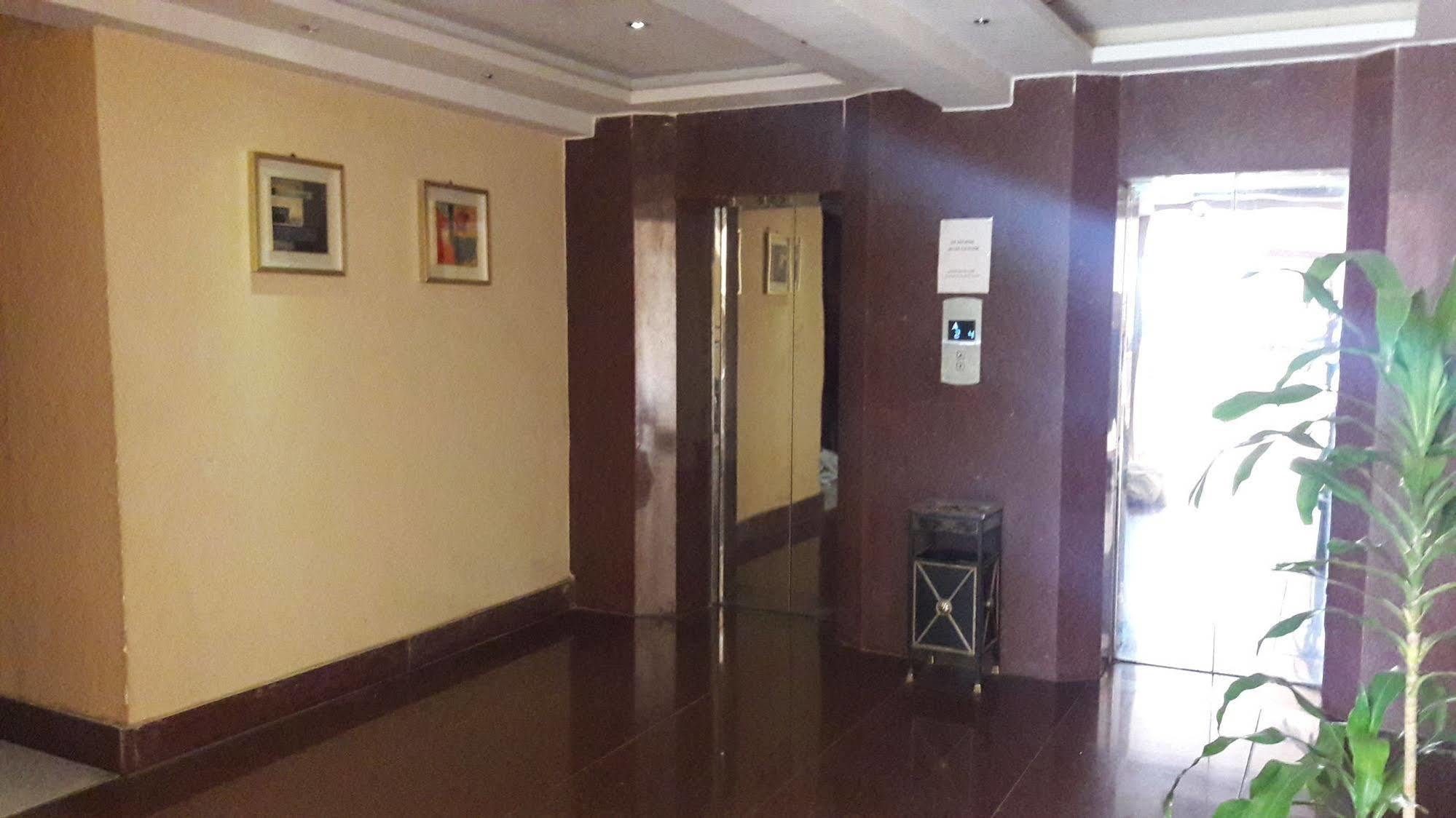 Astoria Hotel Kolkata Eksteriør bilde